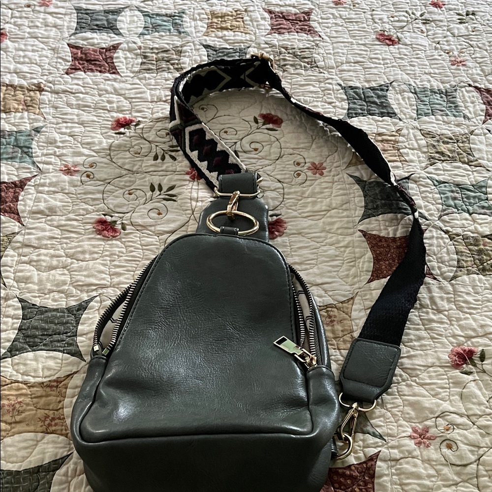 Stylish olive green Leather Women's Bag